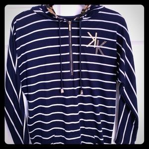 Kardashian navy hooded top